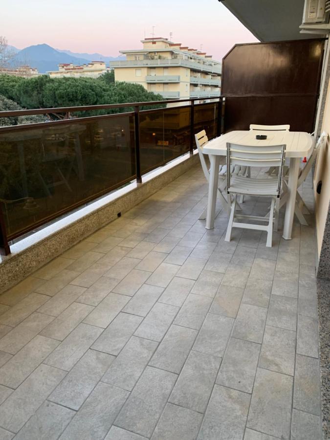 Ferienwohnung La Conchiglia A Marina Marina Di Carrara Exterior foto